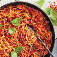 One-Pot Spaghetti and Meat Sauce