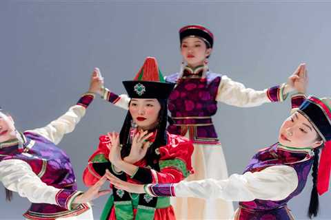 Mongolian Deel Clothing Interesting 5 facts