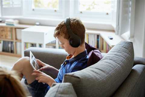 Screen Time Linked To OCD In 9-, 10-Year-Olds, Study Says