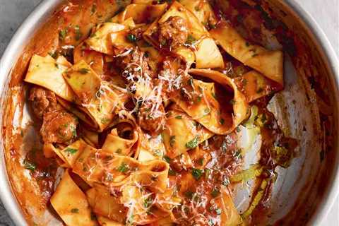 Jamie Oliver’s Sausage Pappardelle