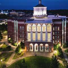 The Average Acceptance Rate for Education Centers in Central Kentucky: An Expert's Perspective
