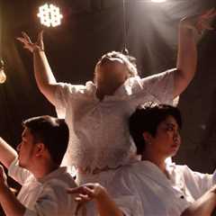 Theater in a cafe? A discussion on alternative theater spaces